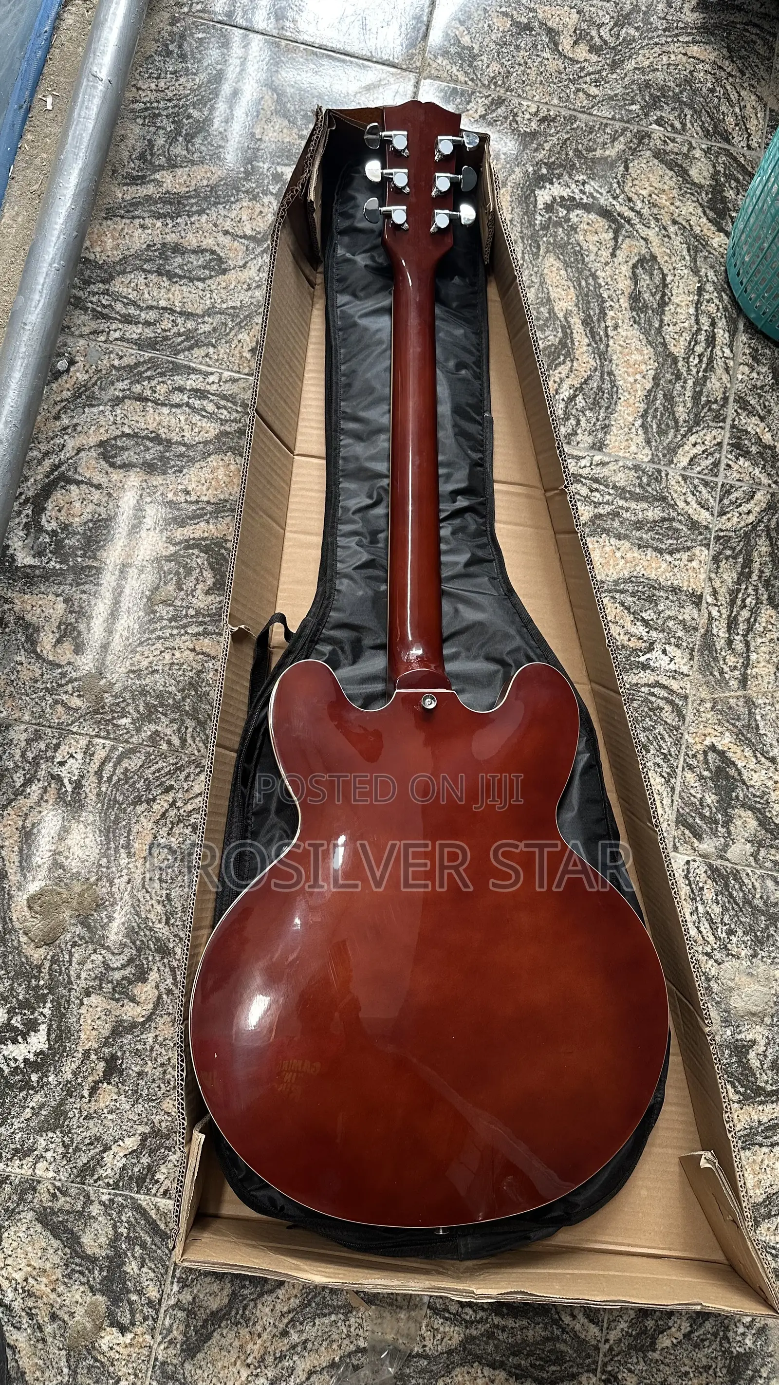 The Fidelity ES-335 Style Semi-Hollow Electric Guitar