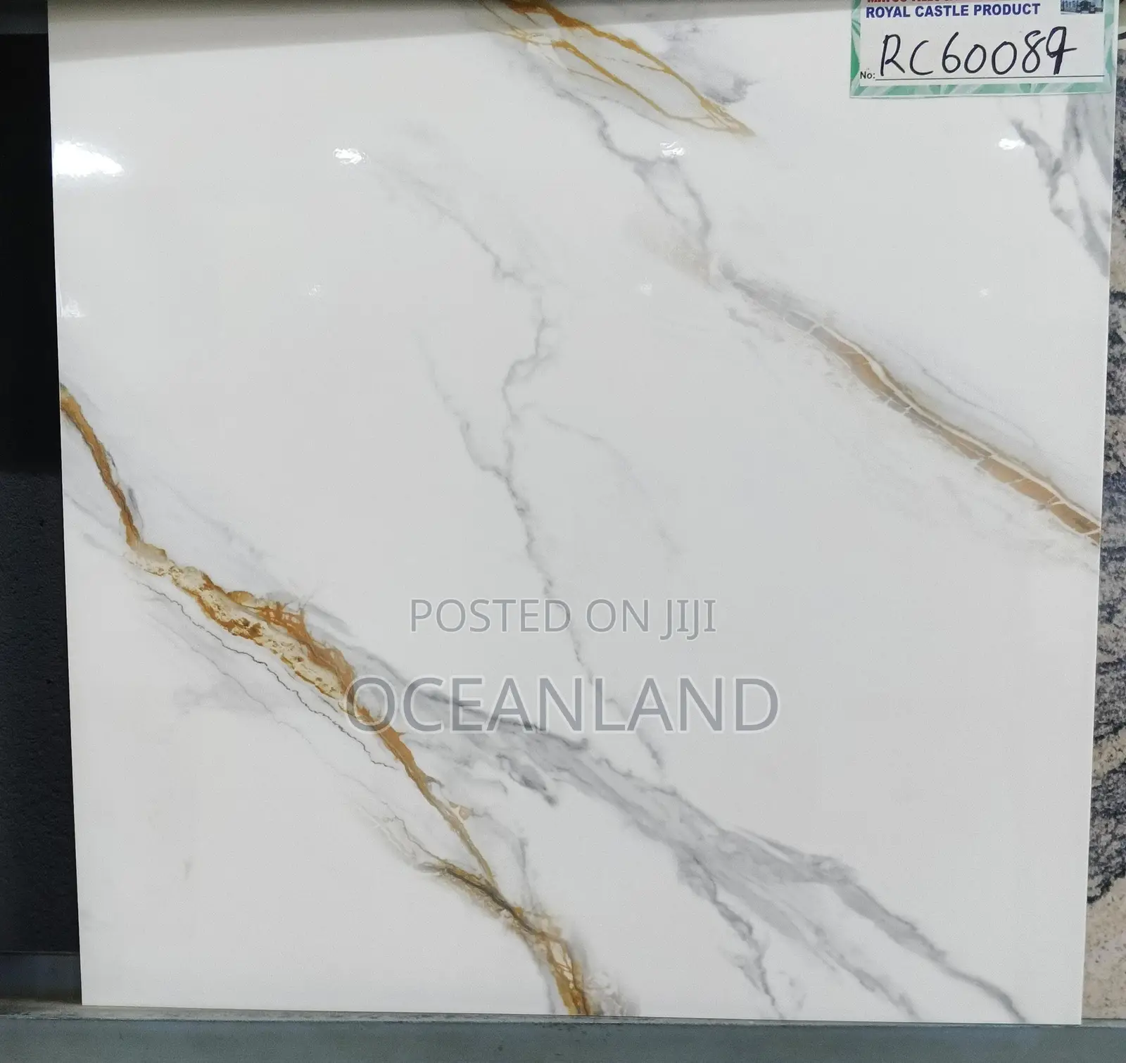 White Glossy Tile
