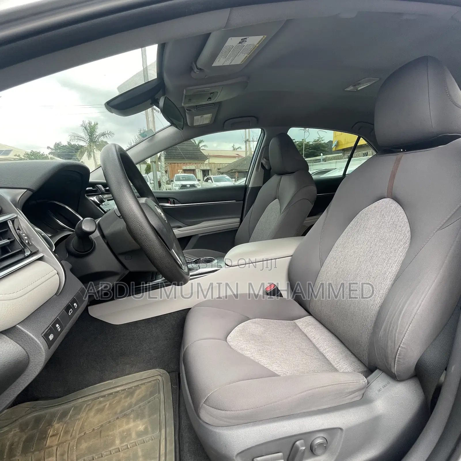 Toyota Camry 2018 Silver