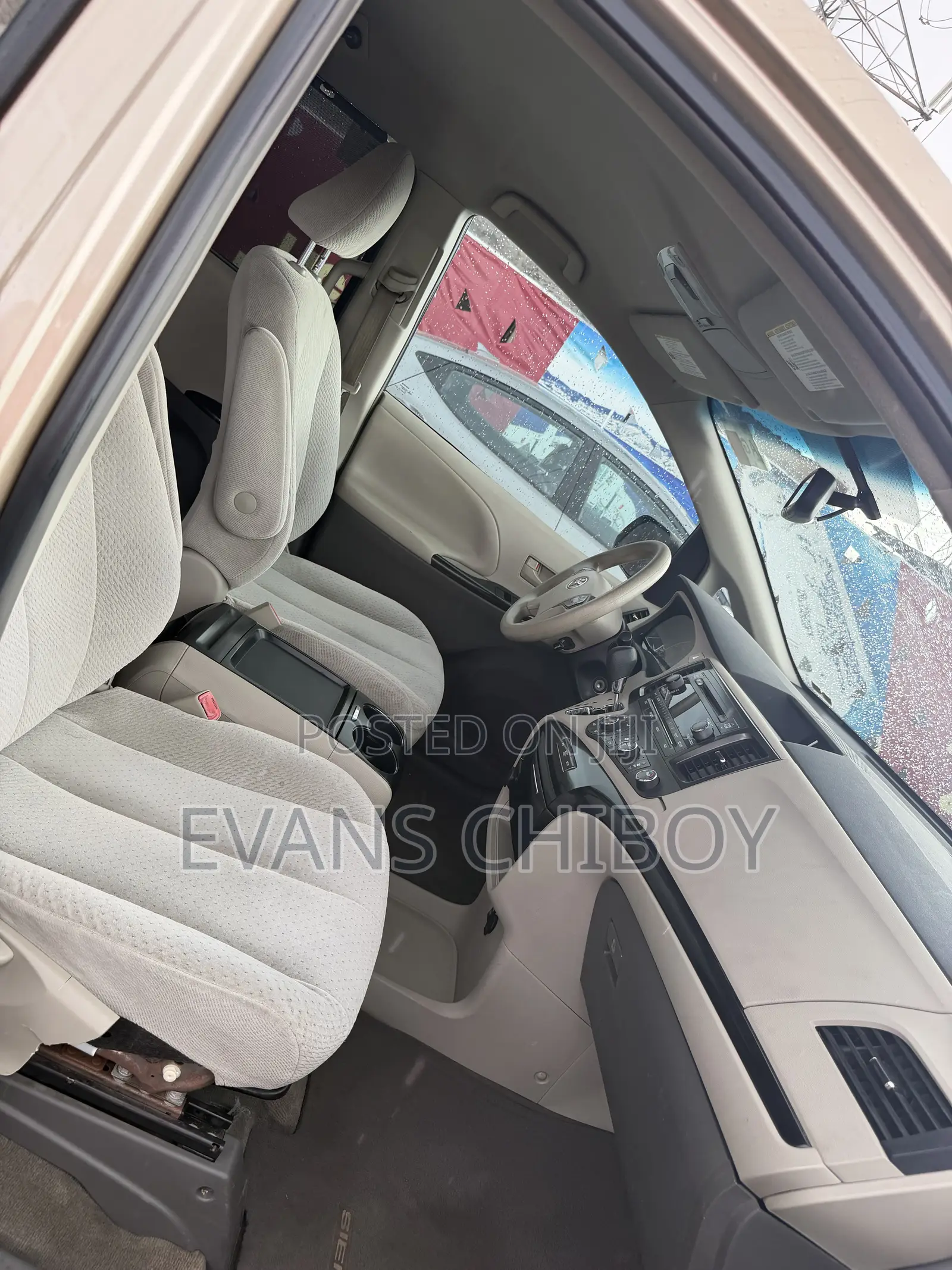 Toyota Sienna LE 7 Passenger 2011 Silver