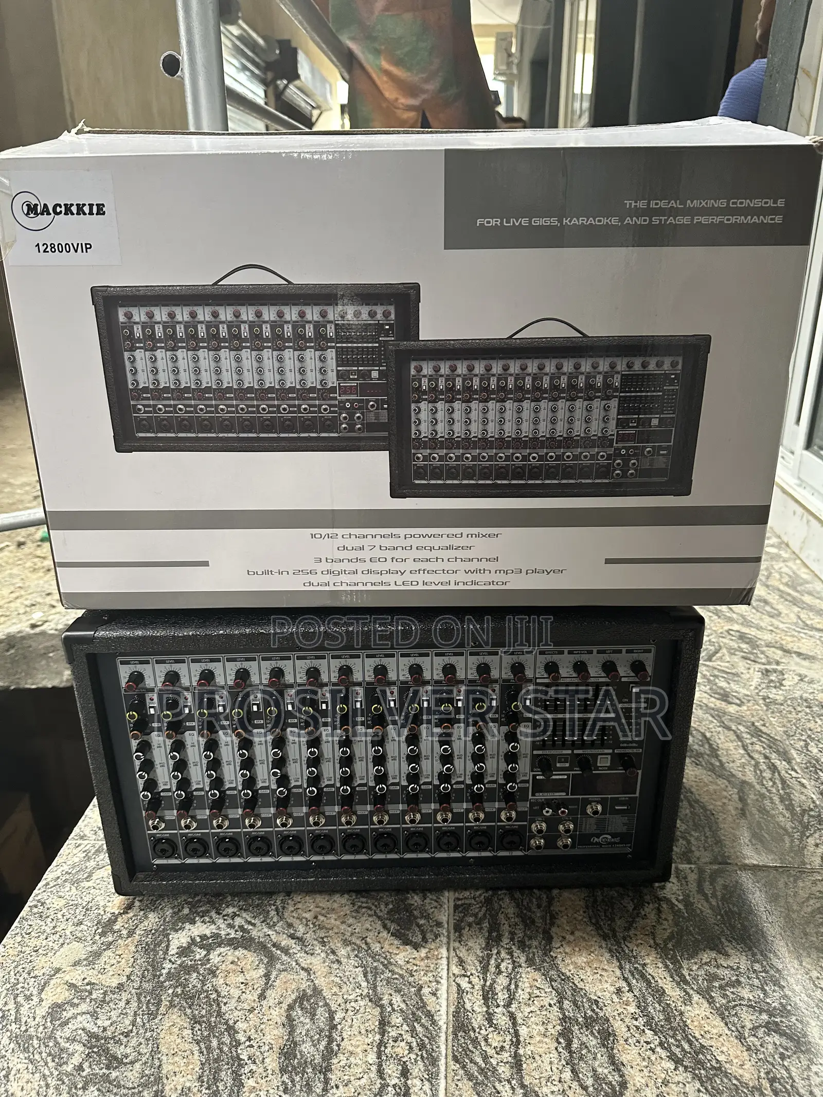 Mackkie 12800VIP 12-Channel Powered Mixer