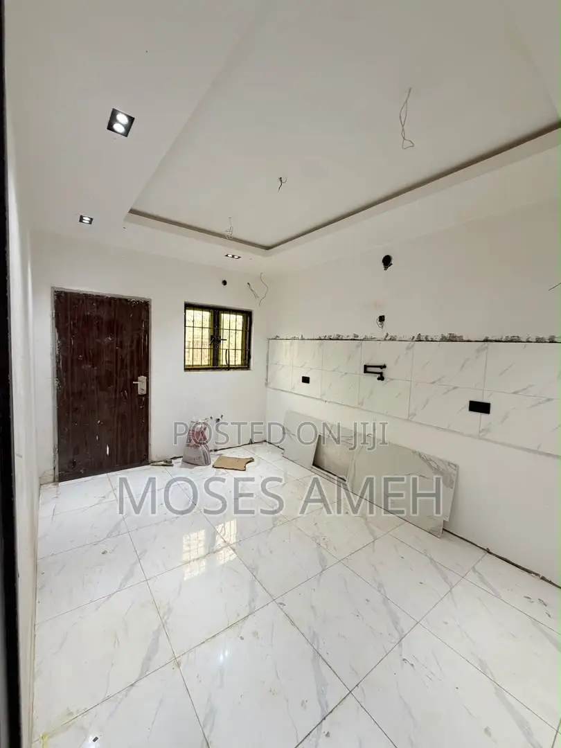 4bdrm Townhouse/Terrace in Wuye for sale