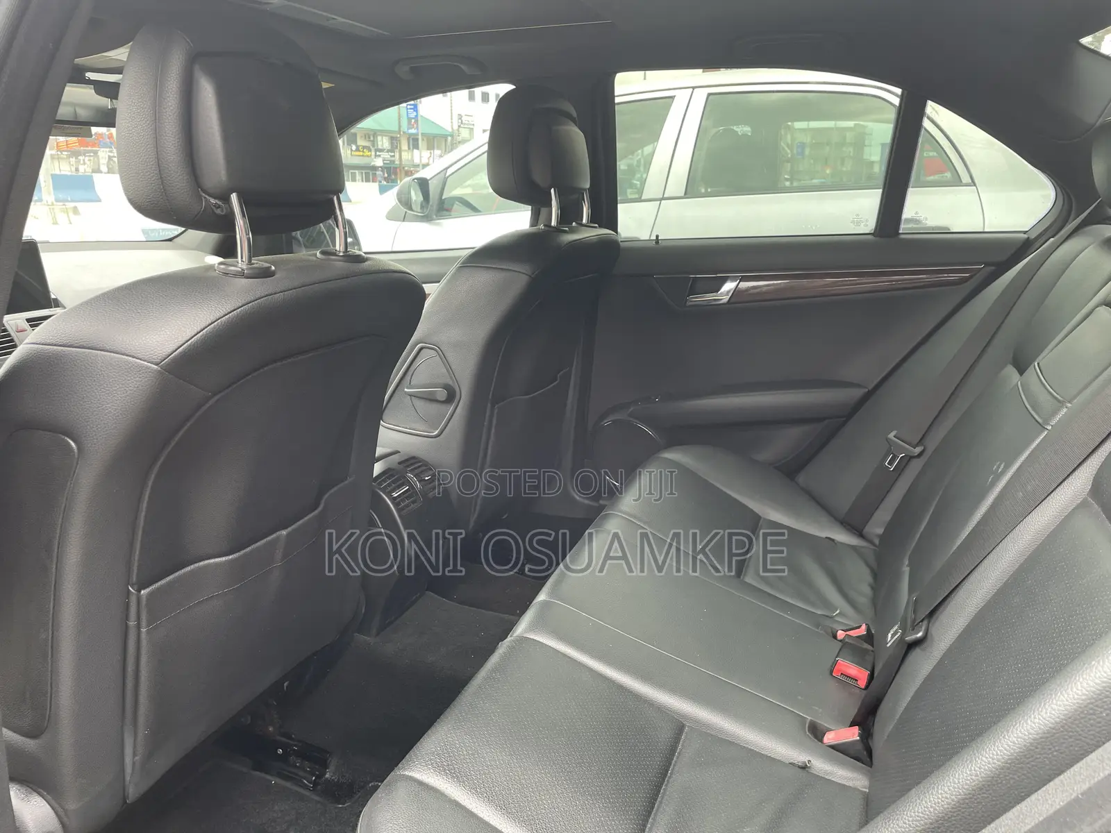 Mercedes-Benz C300 Sport 4Matic Sedan AWD (3.0L 6cyl 7A) 2011 Gray