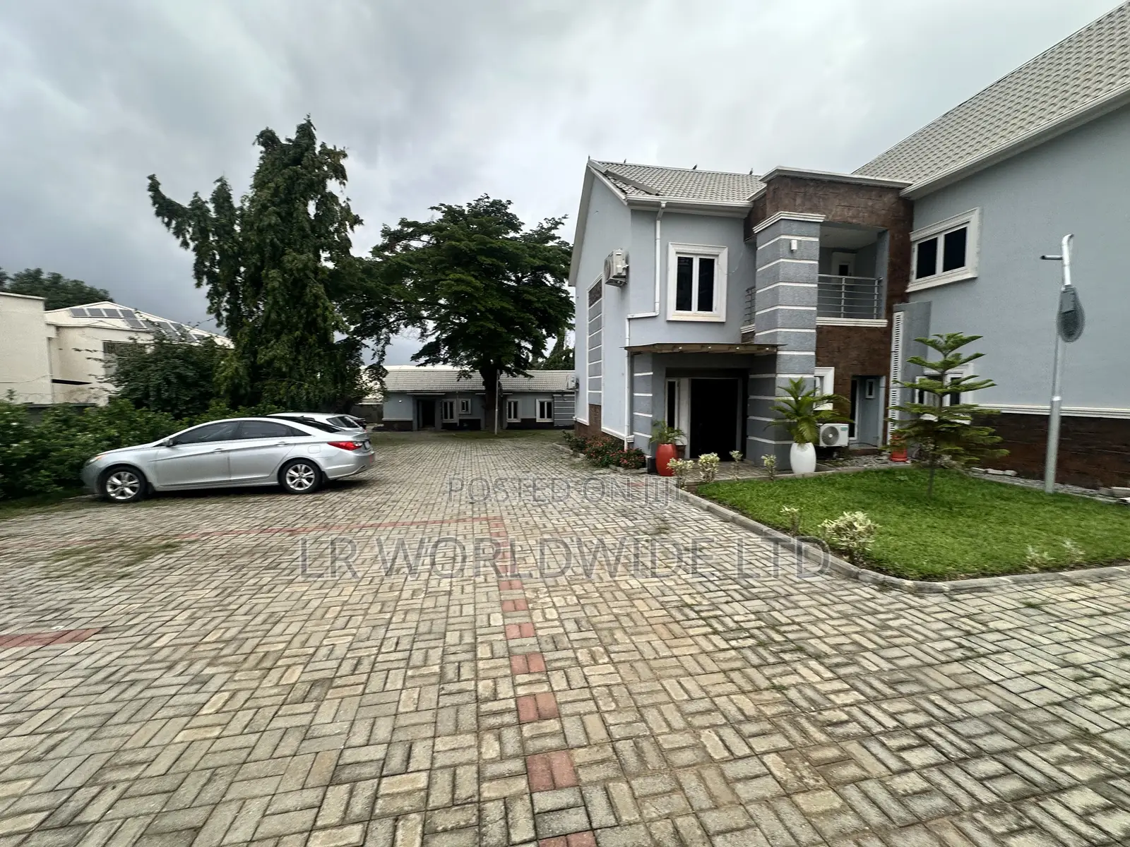 1600sqm Residential Land in Wuye by Family Worship