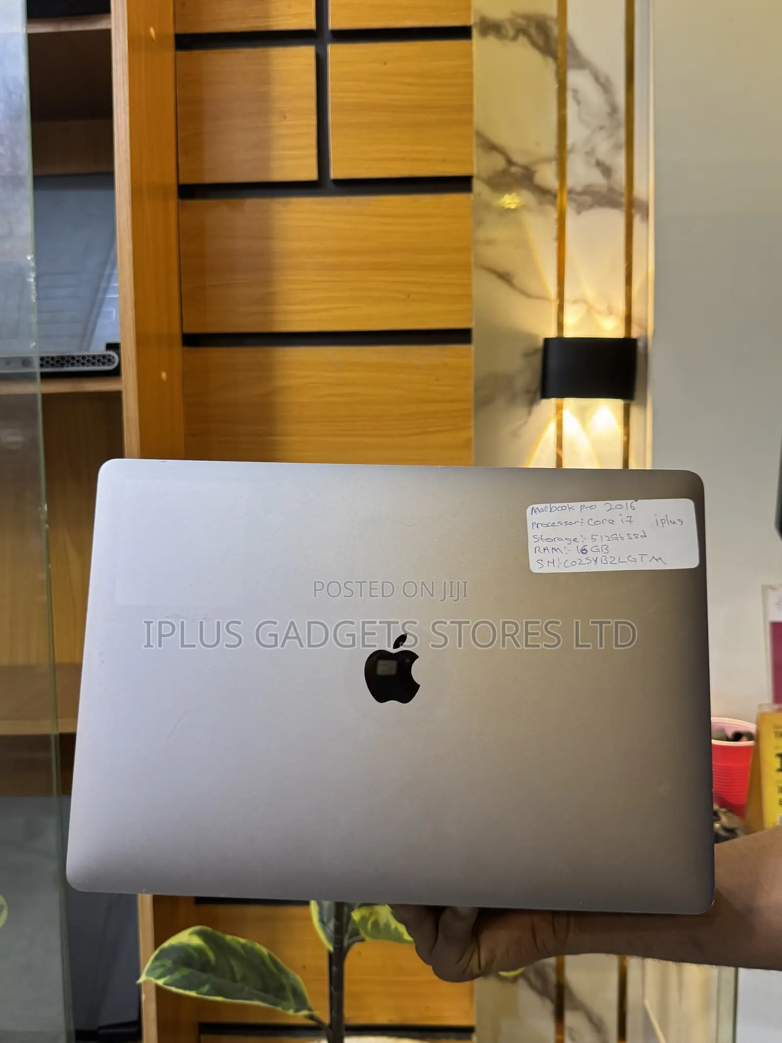 Laptop Apple MacBook Pro 2016 16GB Intel Core i7 SSD 512GB