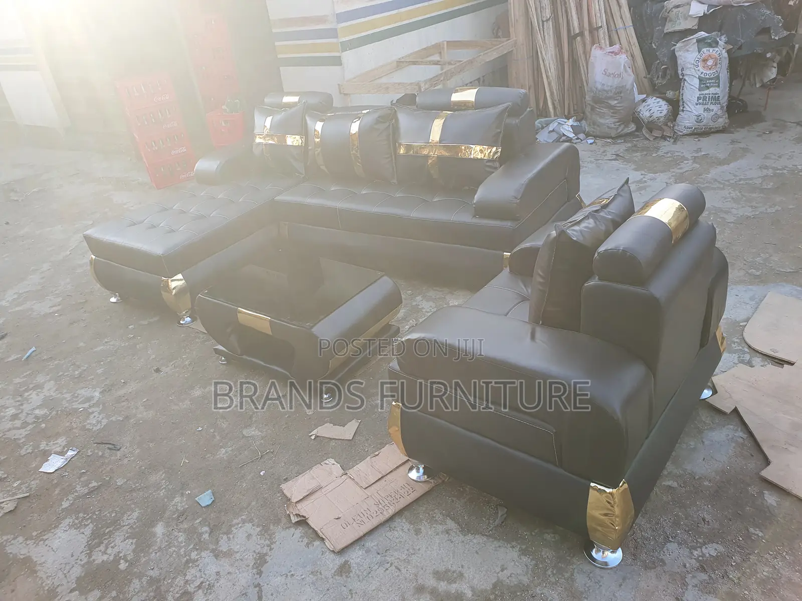 Good Quality Leather Sofa Center Table With a Single Seater