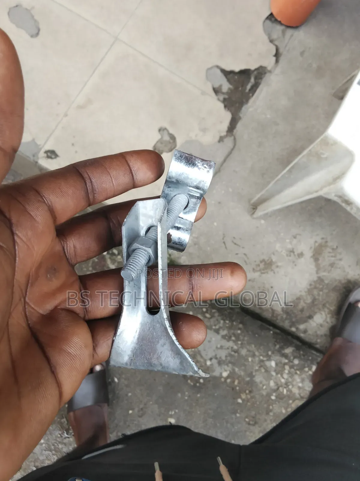 Grating Clip