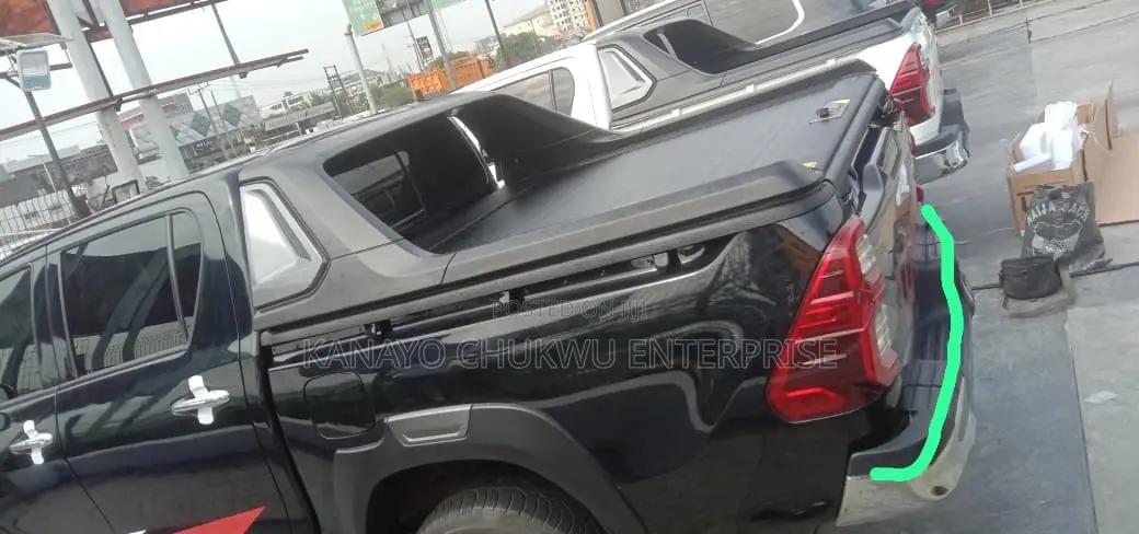 Rolling Boot Cover and TRD Spoiler for Toyota Hilux