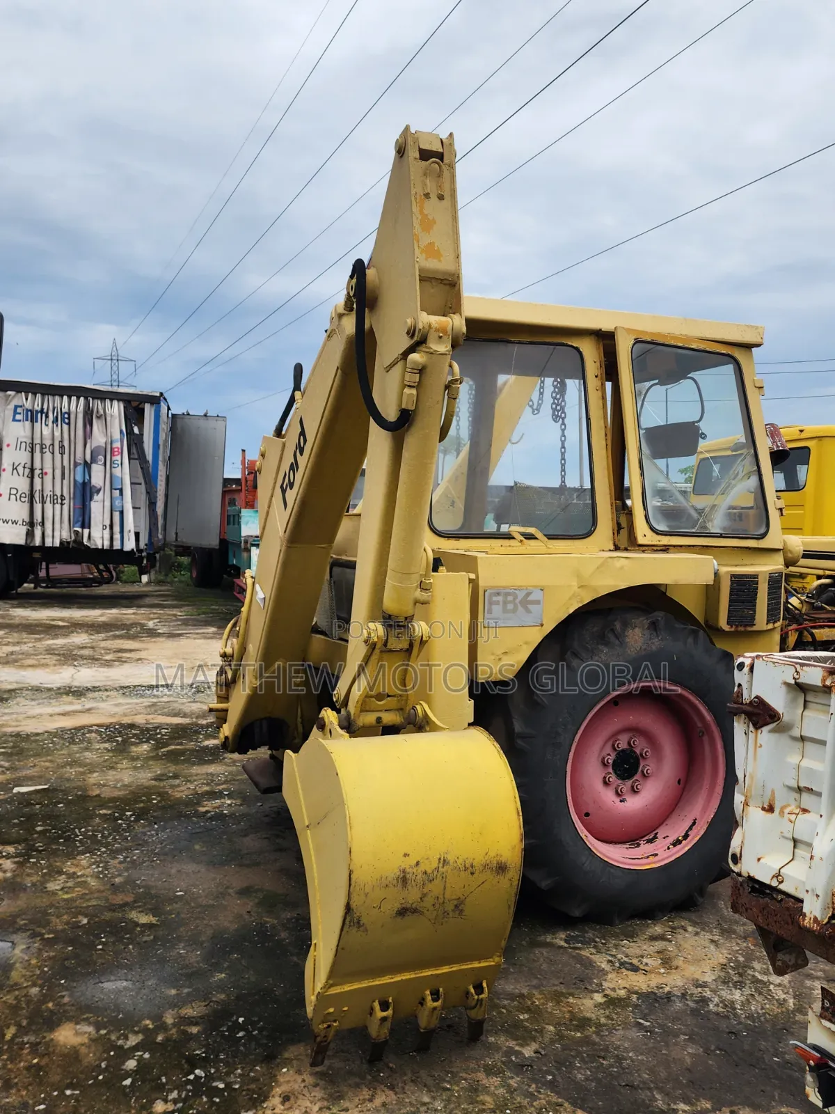 American Used Ford Backhoe Loader and Front Loader Bucket