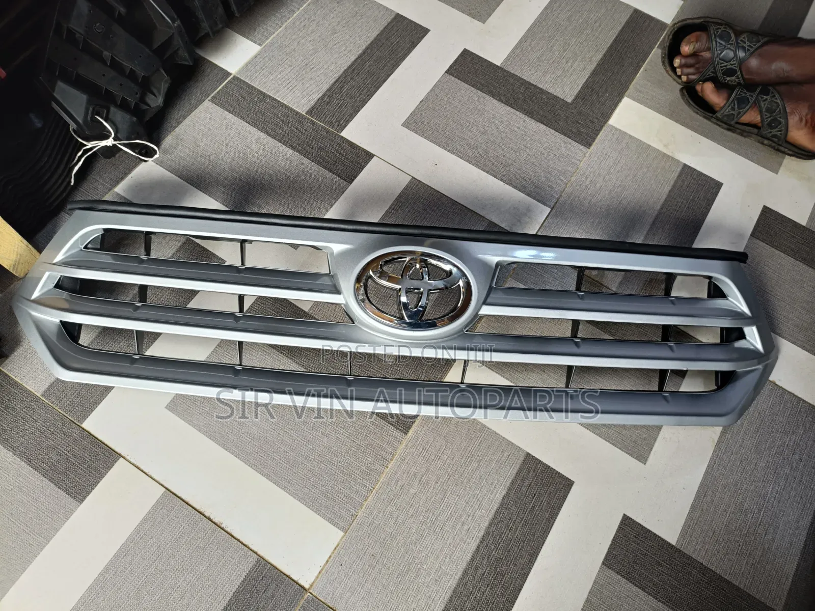 Toyota Highlander 2012 Front Grill
