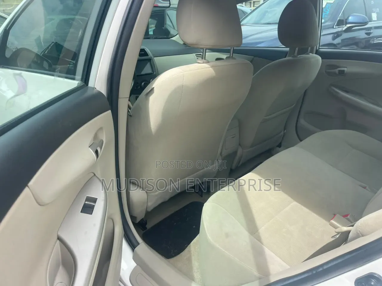 Toyota Corolla 2013 White