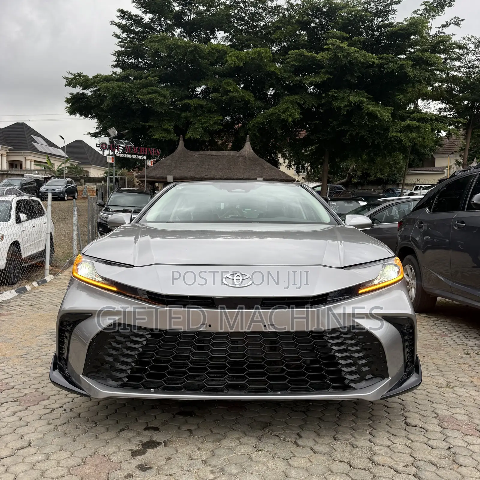 Toyota Camry XLE AWD 2026 Gray