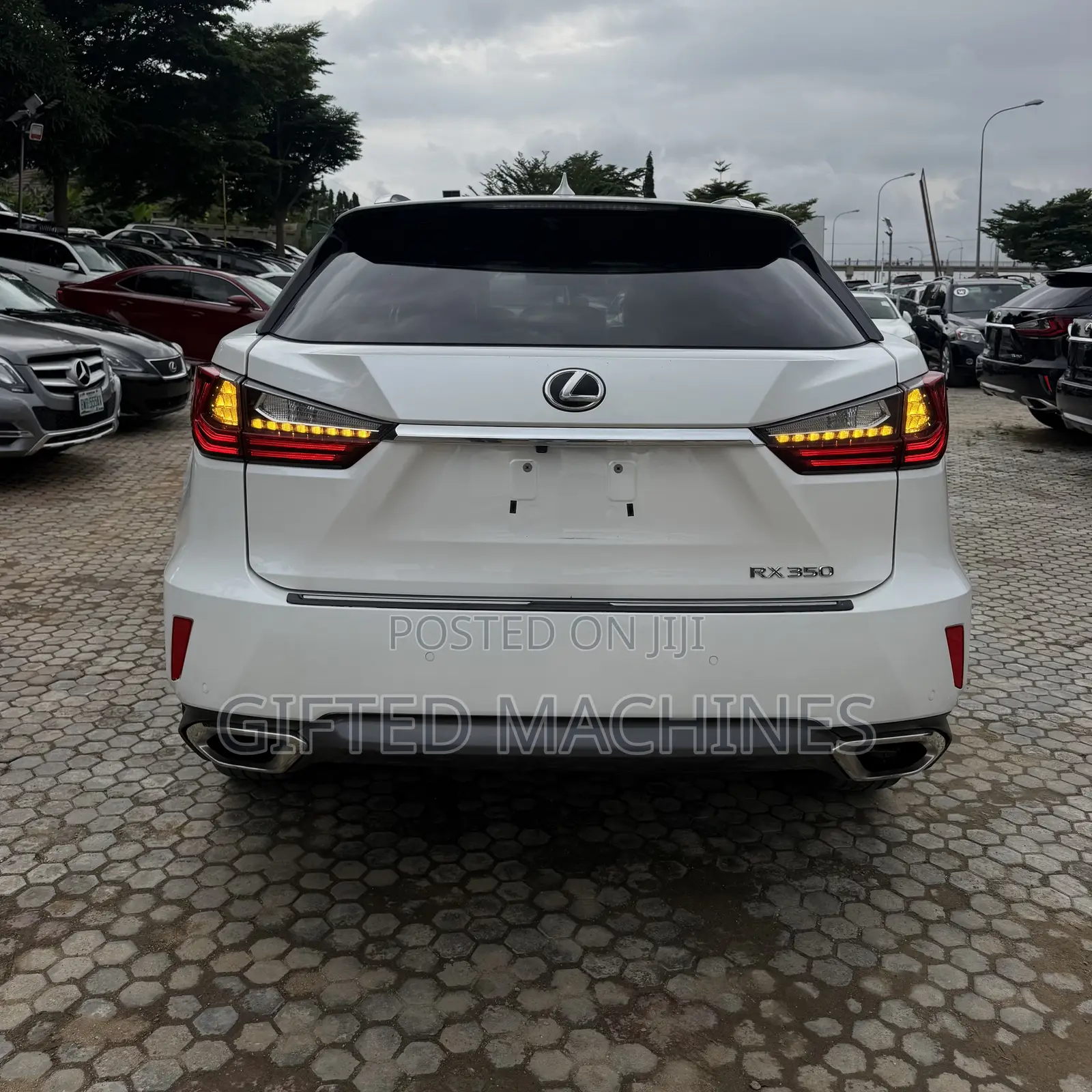 Lexus RX 350 FWD 2018 White