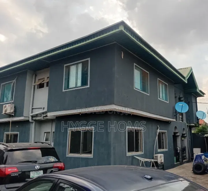 6bdrm Block of Flats in Maplewood Estate, Oko-Oba for sale