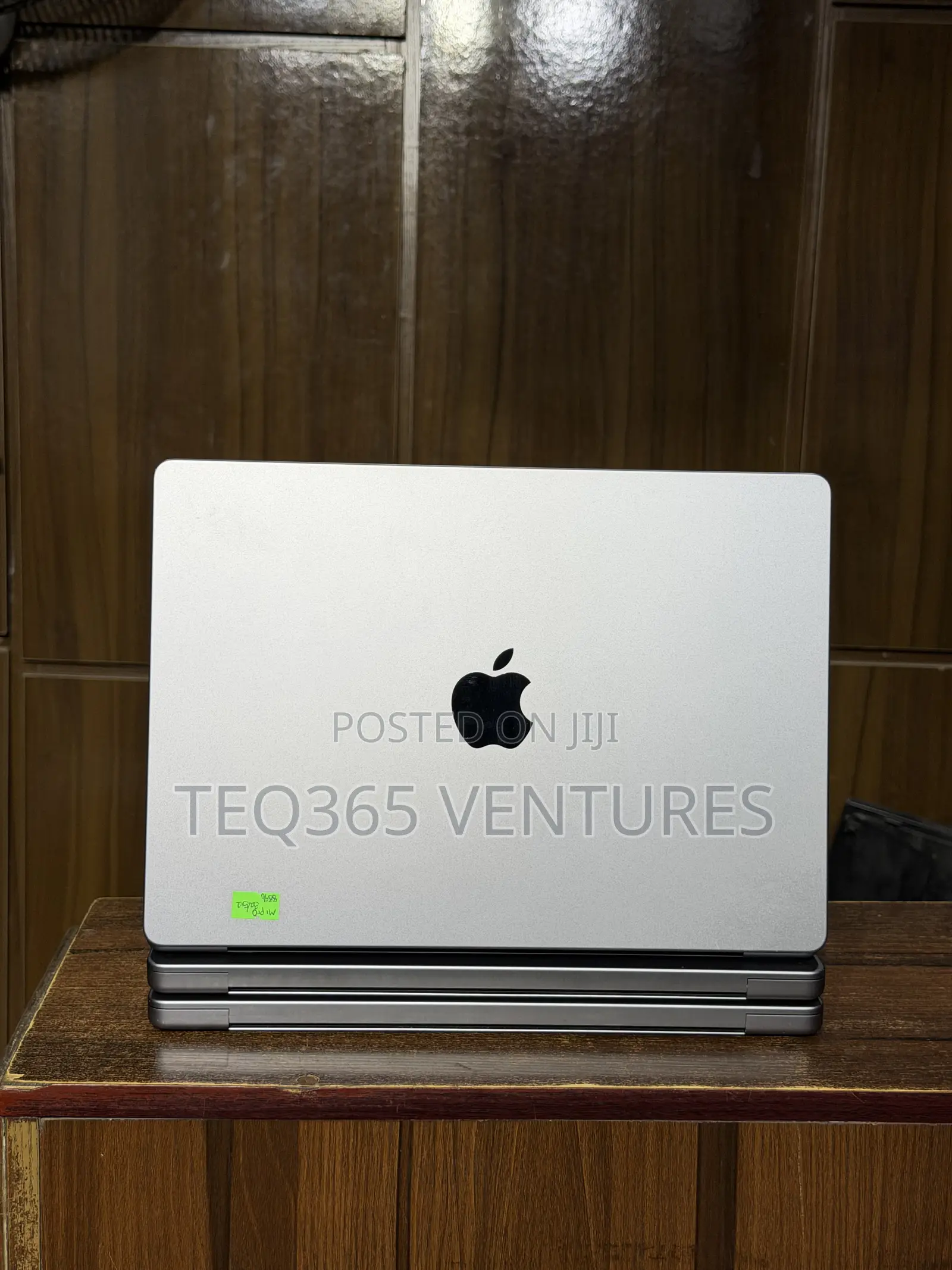 Laptop Apple MacBook Pro 2021 M1 32GB Apple M1 Pro SSD 512GB