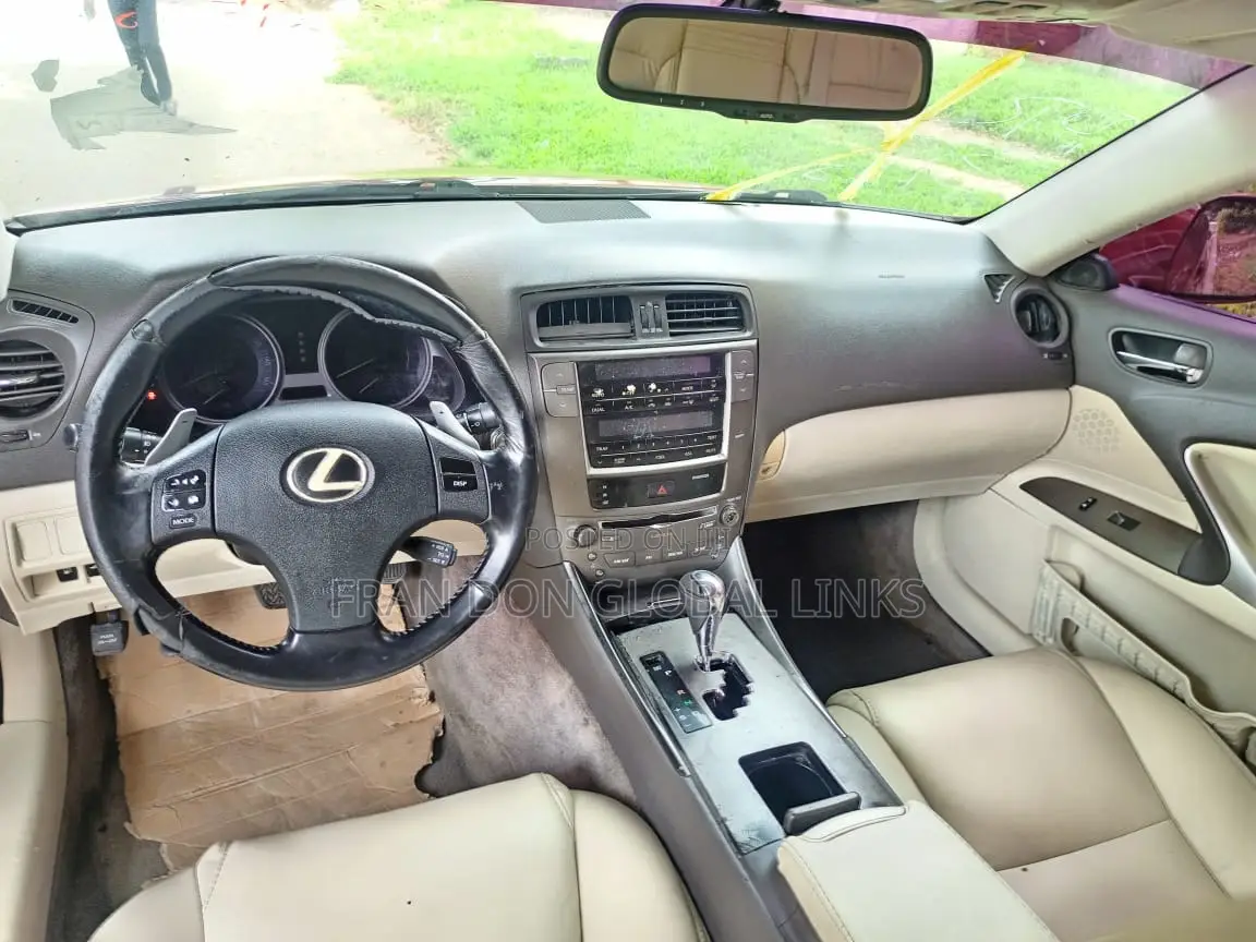 Lexus IS 350 2010 Red