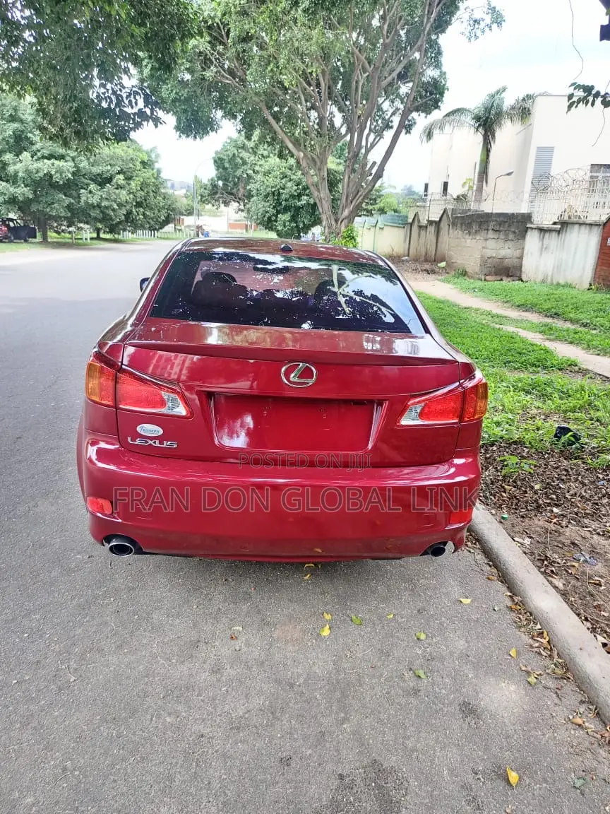 Lexus IS 350 2010 Red