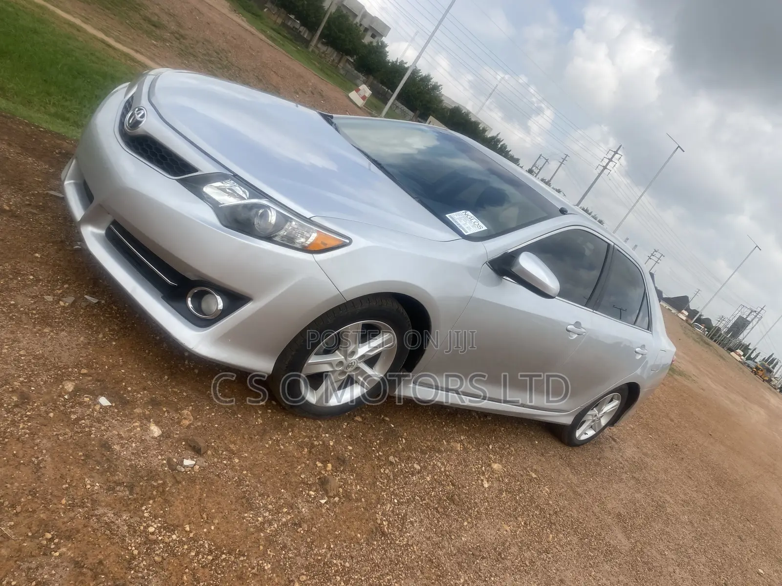 Toyota Camry SE 4dr Sedan (2.5L 4cyl 6A) 2013 Silver