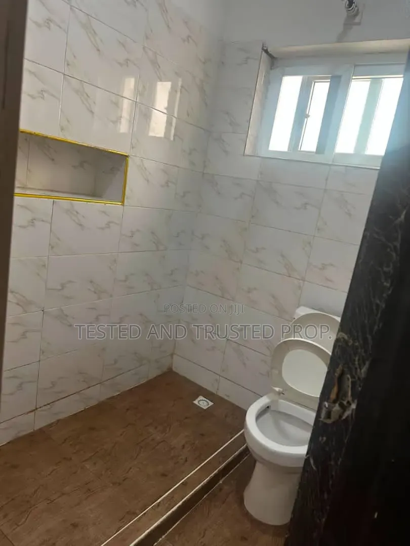 3bdrm Apartment in Prime Water, Lekki Phase 1 for rent