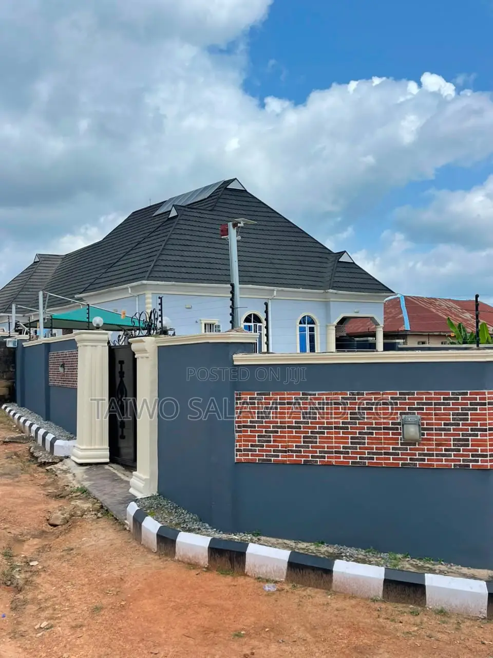 3bdrm Block of Flats in Akala Express for sale