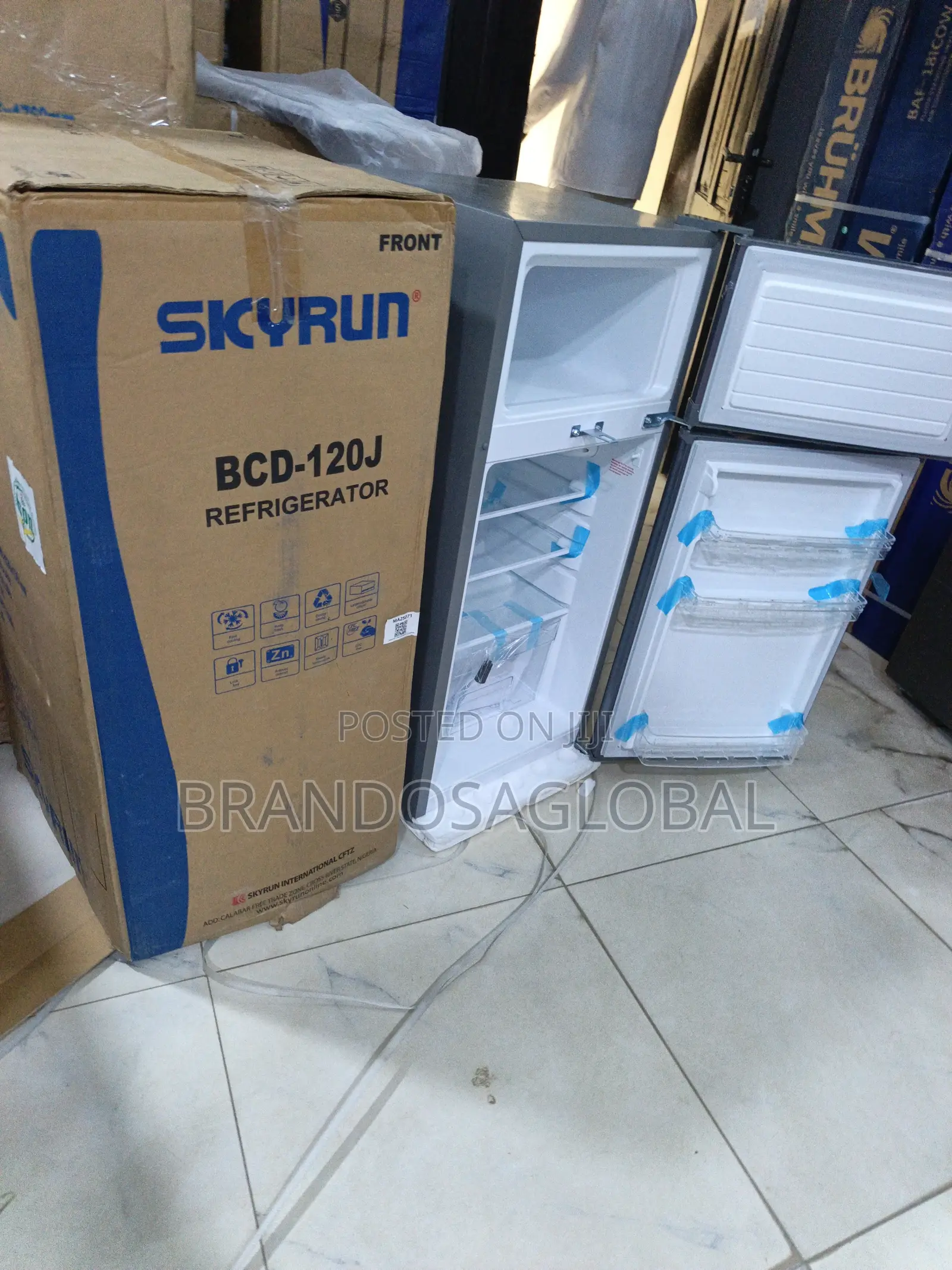 Skyrun BCD-120J Refrigerator – Family Size Compact Refrigerator