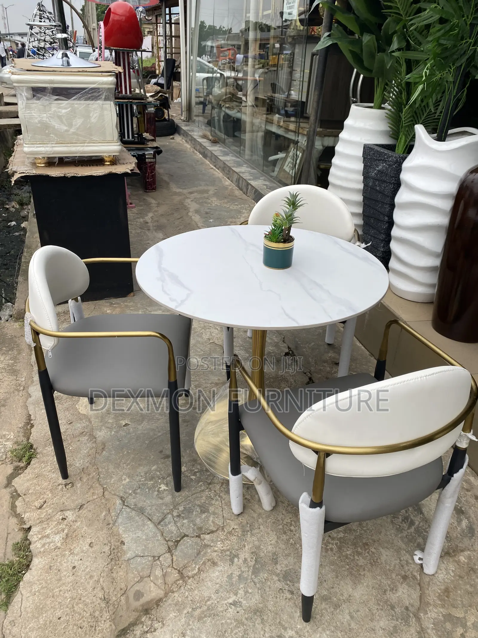Morden Luxury Dinning Set