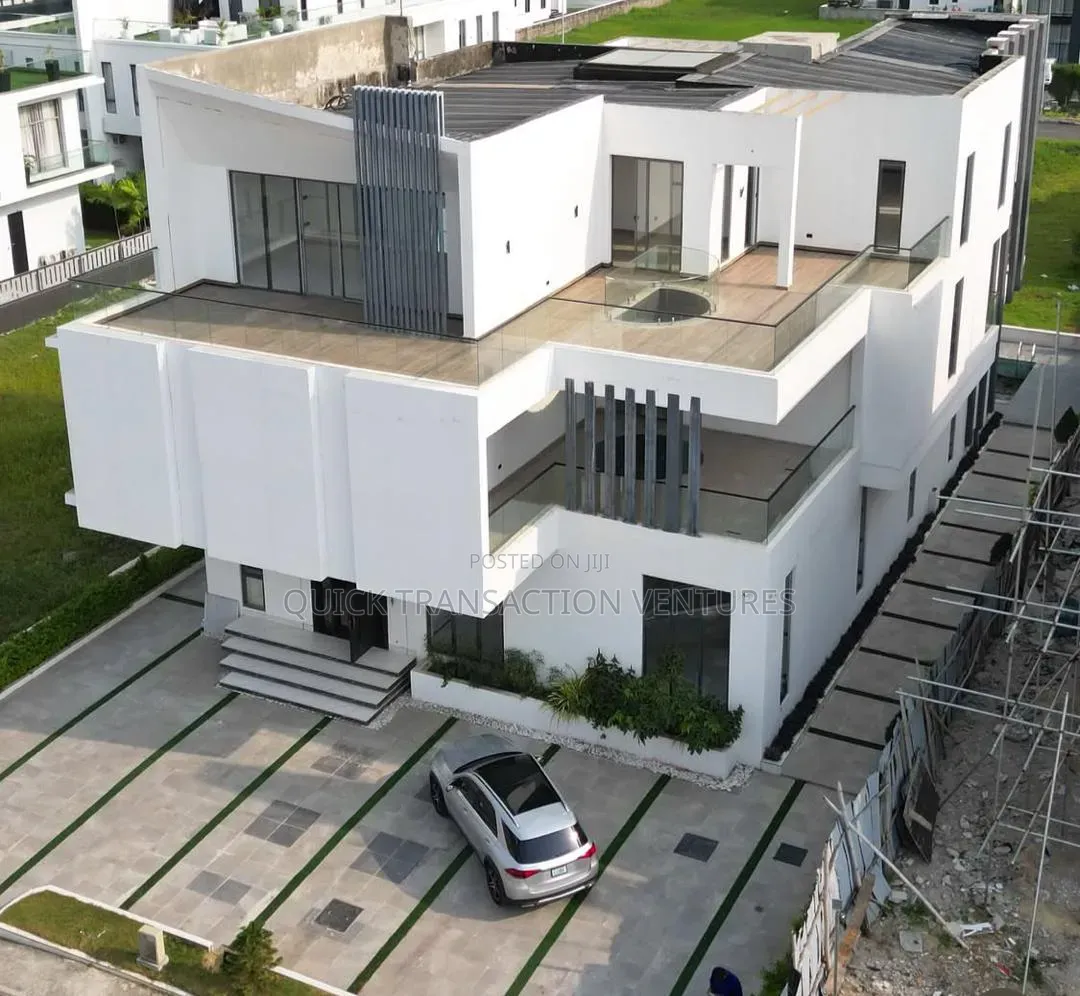 5bdrm Duplex in Cowrie Creek Estate, Ikate for sale