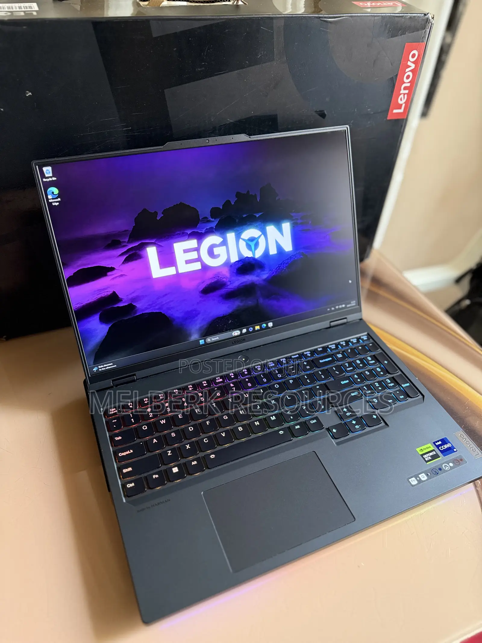 Laptop Lenovo Legion Pro 7 32GB Intel Core i9 SSD 1T