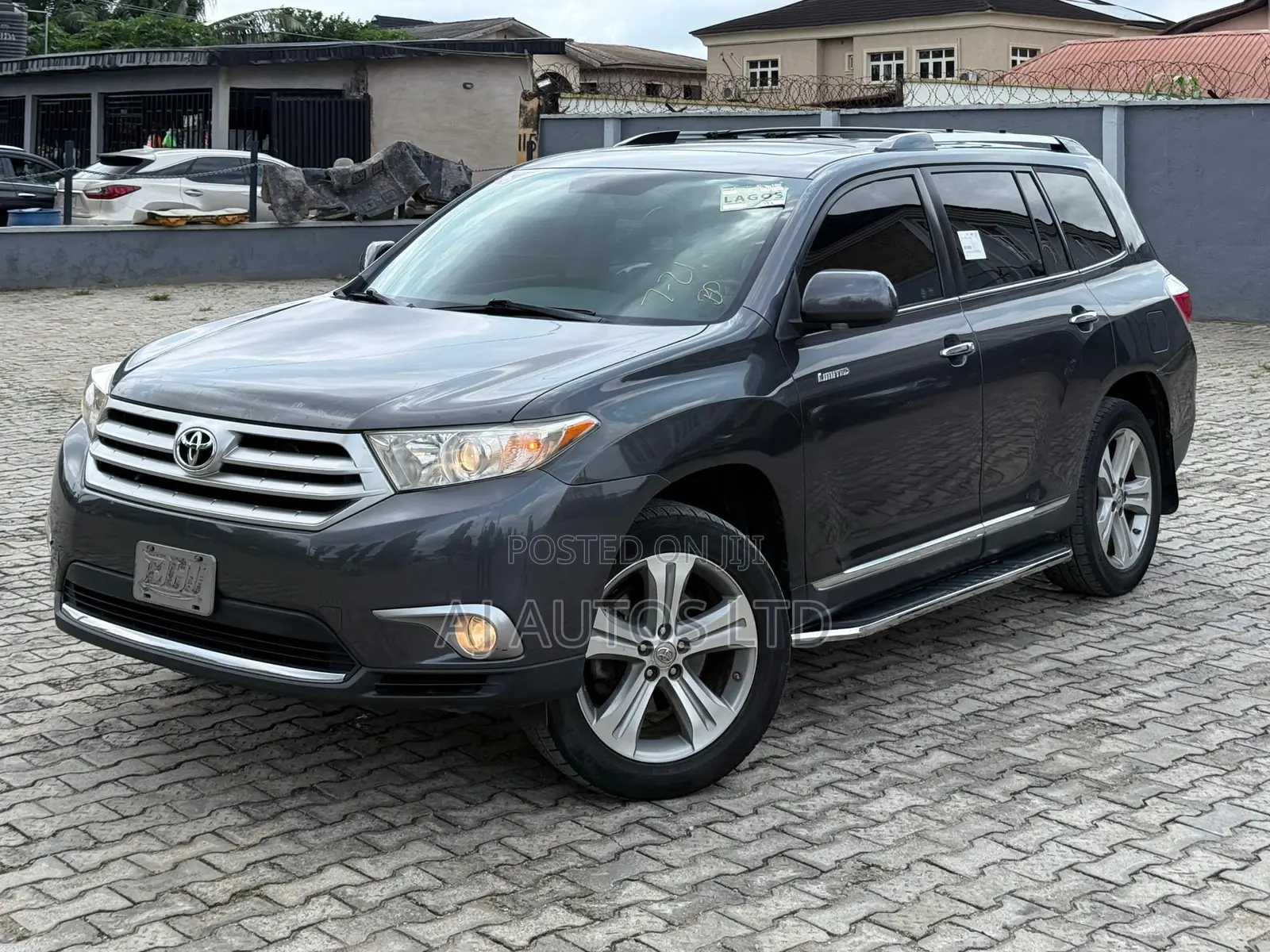 Toyota Highlander Limited 2011 Gray