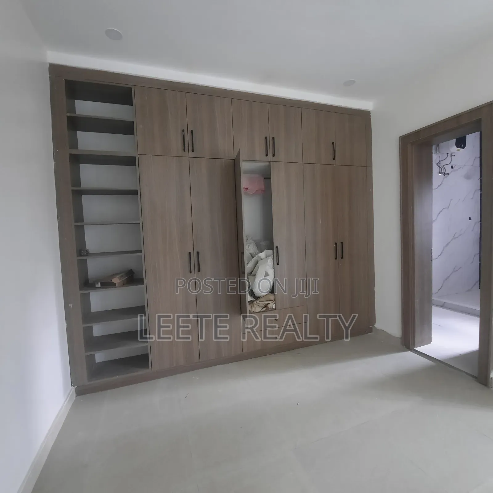 4bdrm Townhouse/Terrace in Kado for sale
