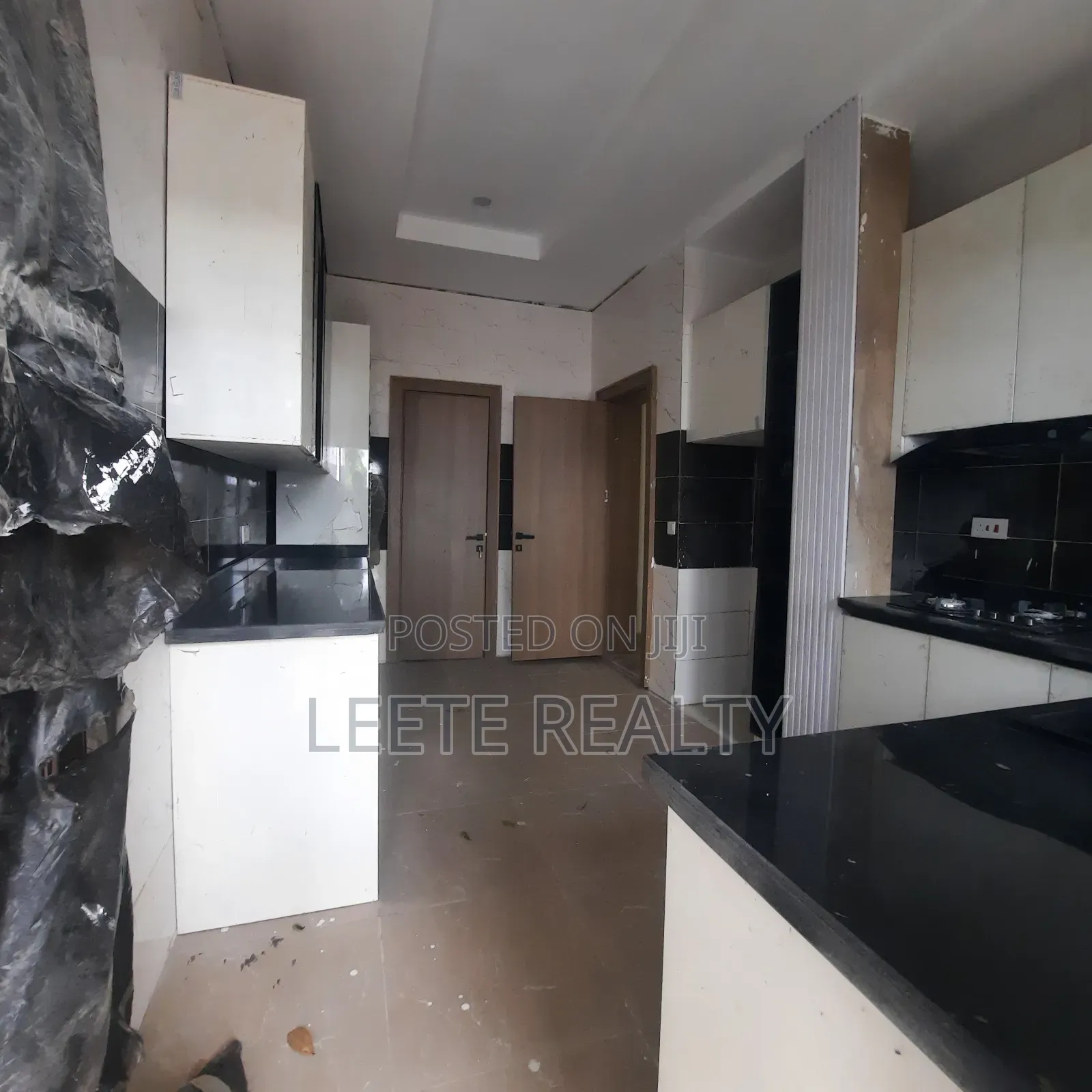 4bdrm Townhouse/Terrace in Kado for sale