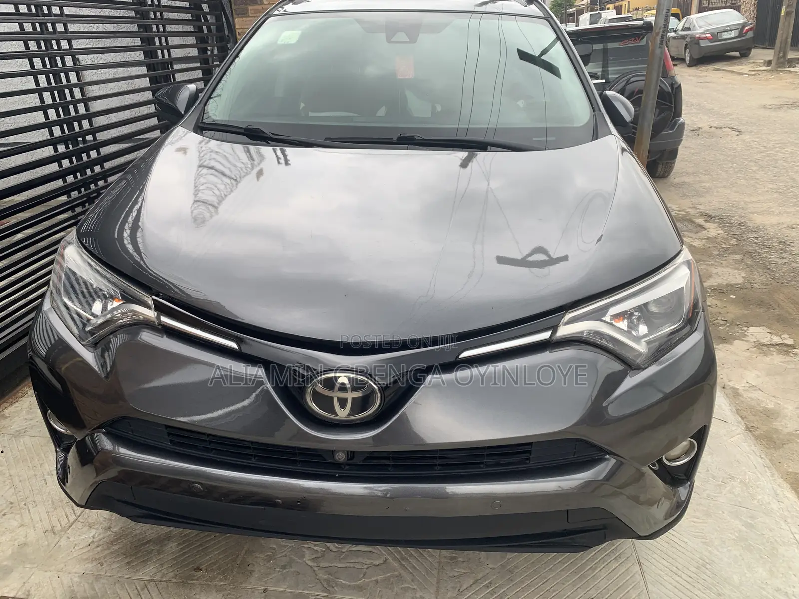 Toyota RAV4 Limited AWD (2.5L 4cyl 6A) 2016 Gray