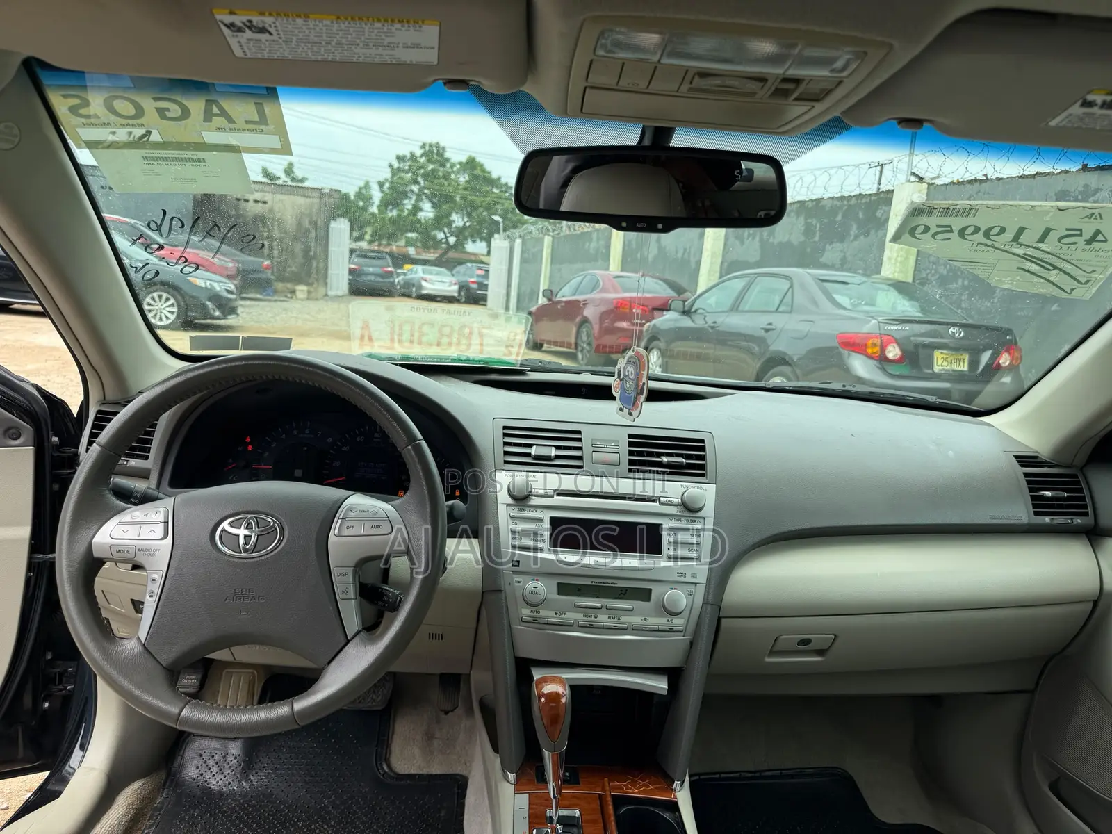 Toyota Camry XLE V6 4dr Sedan (3.5L 6cyl 6AM) 2010 Black