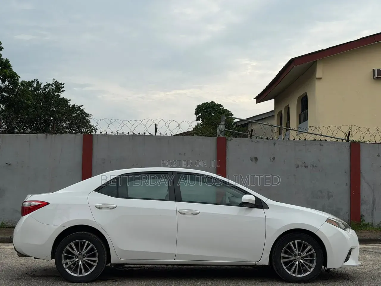 Toyota Corolla 2015 White