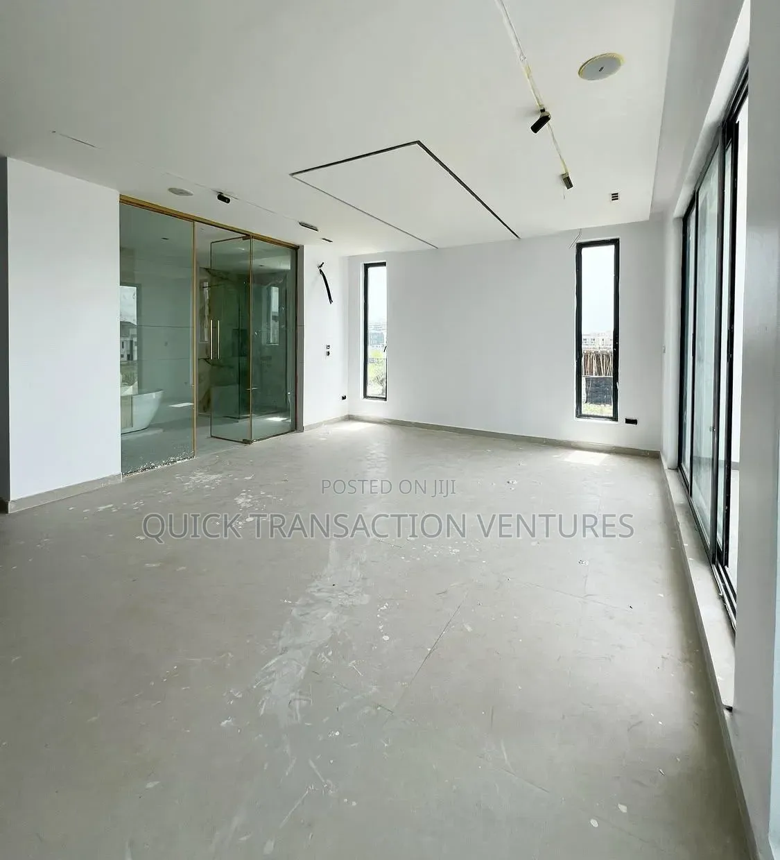 5bdrm Duplex in Cowrie Creek Estate, Ikate for sale