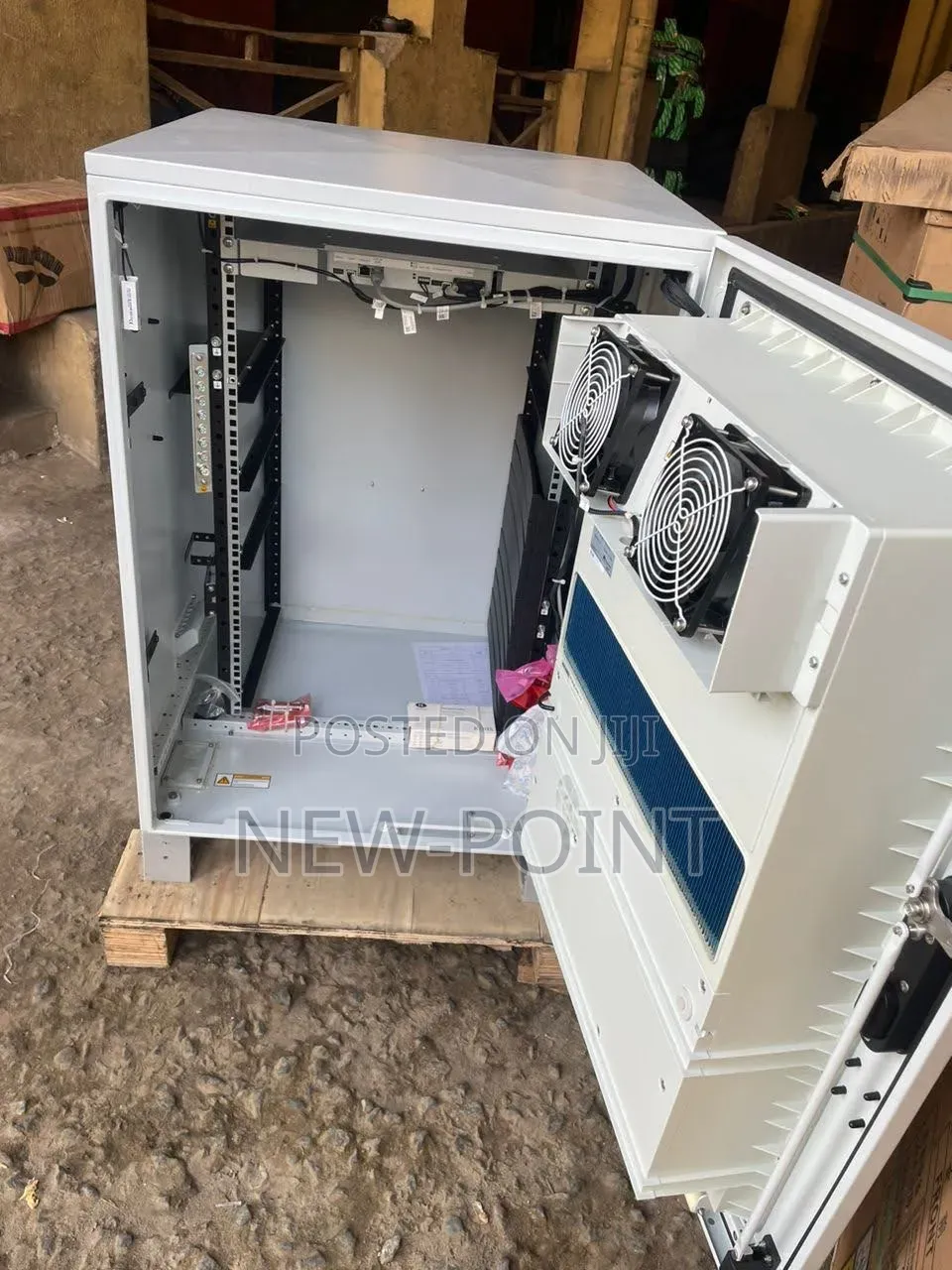 Outdoor Telecom Cabinet–Weatherproof Network Equipment Cabinet (IP55)