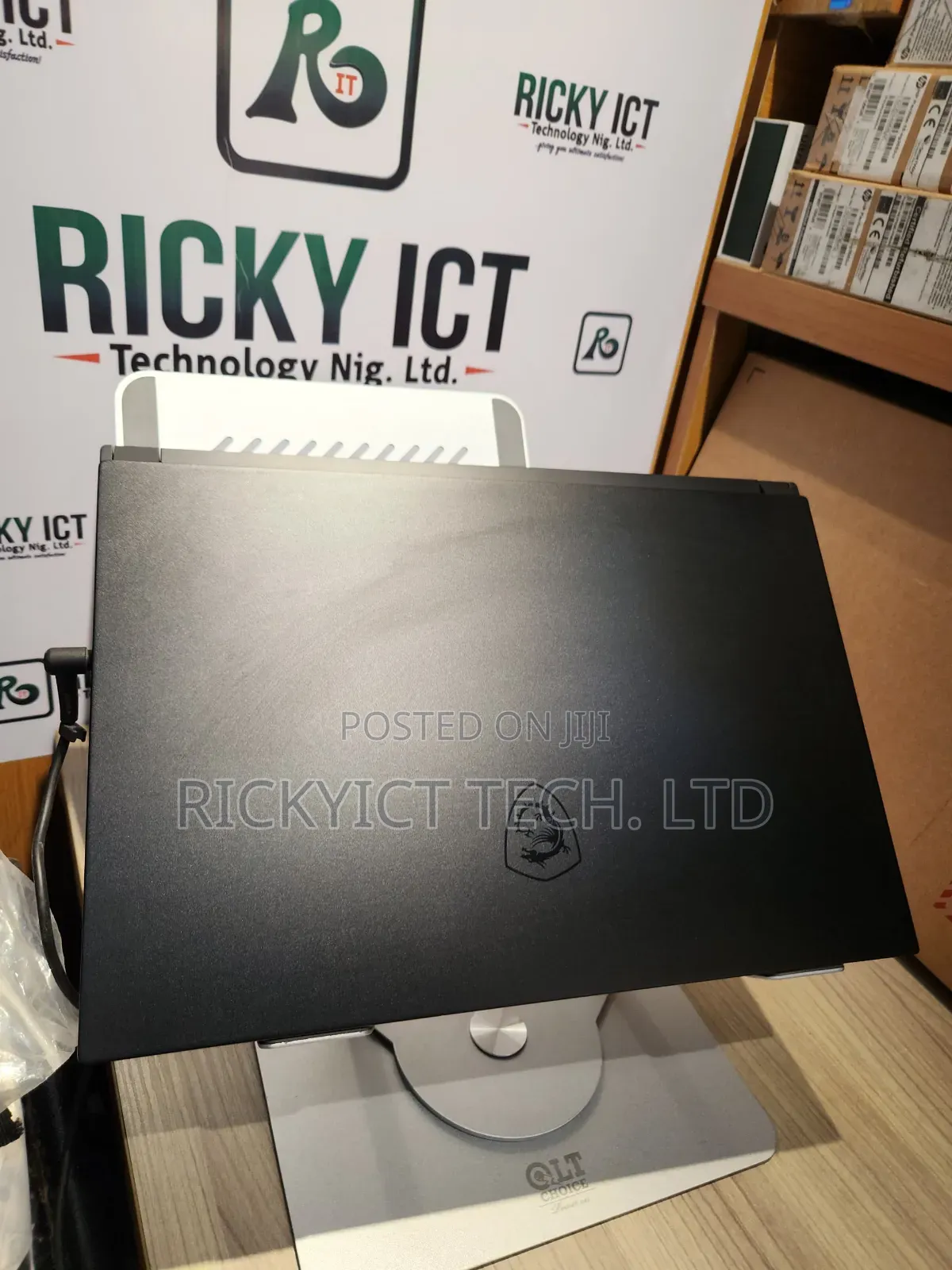 Laptop MSI GS66 Stealth 10SGS 16GB Intel Core i7 SSD 512GB