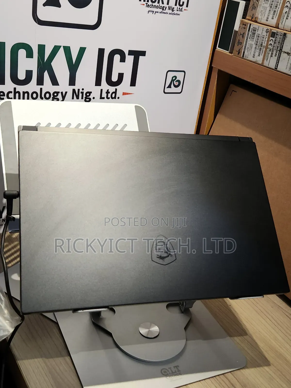 Laptop MSI GS66 Stealth 10SGS 16GB Intel Core i7 SSD 512GB