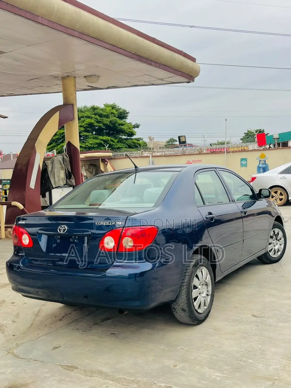 Toyota Corolla LE 2006 Blue