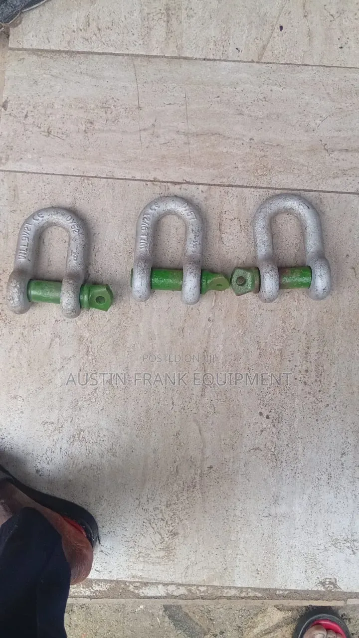 D Shackles