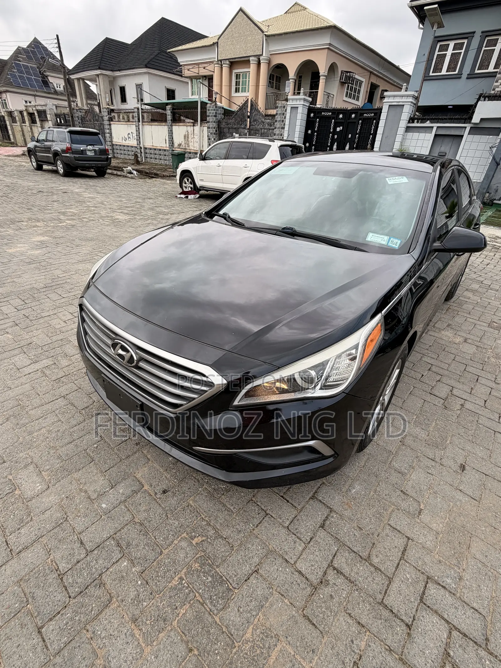 Hyundai Sonata Base Sedan FWD (2.4L 4cyl 6A) 2016 Black