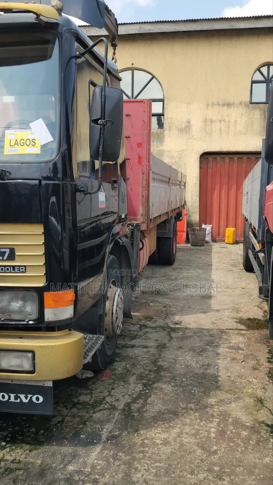 Super Clean Foreign Used Volvo FL7 Truck With 3tons Hiab
