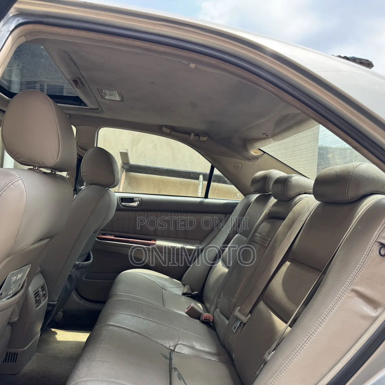 Toyota Camry XLE V6 4dr Sedan (3.0L 6cyl 5A) 2005 Gray