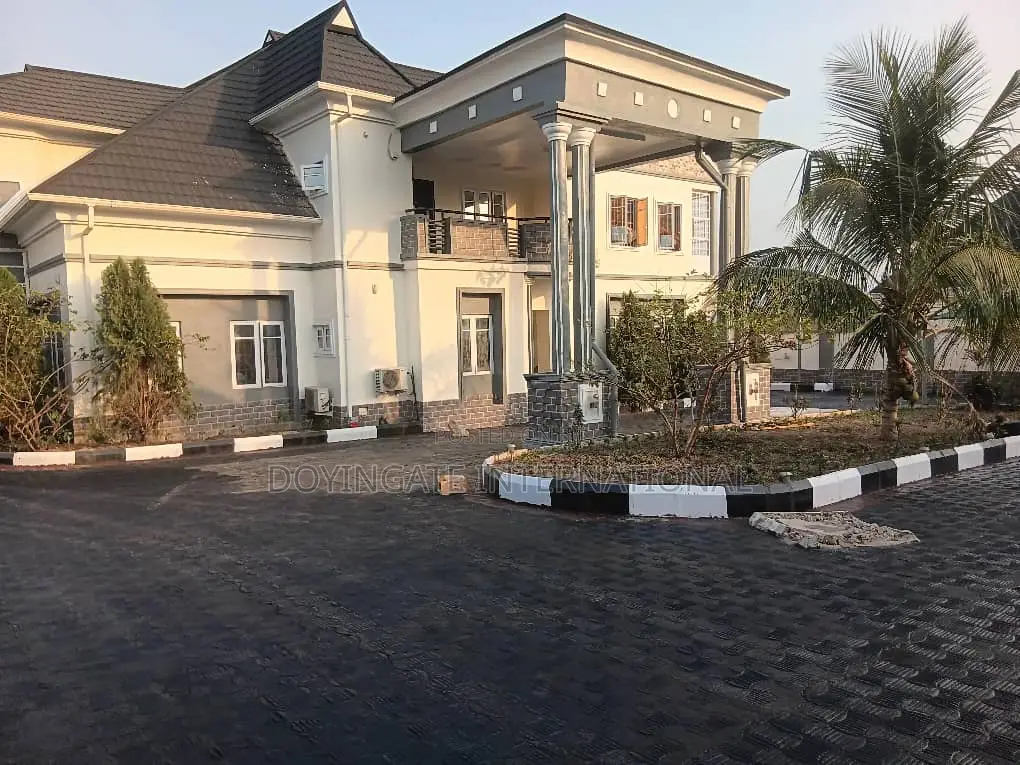 Furnished 5bdrm Duplex in Federal Housing, Osogbo for sale