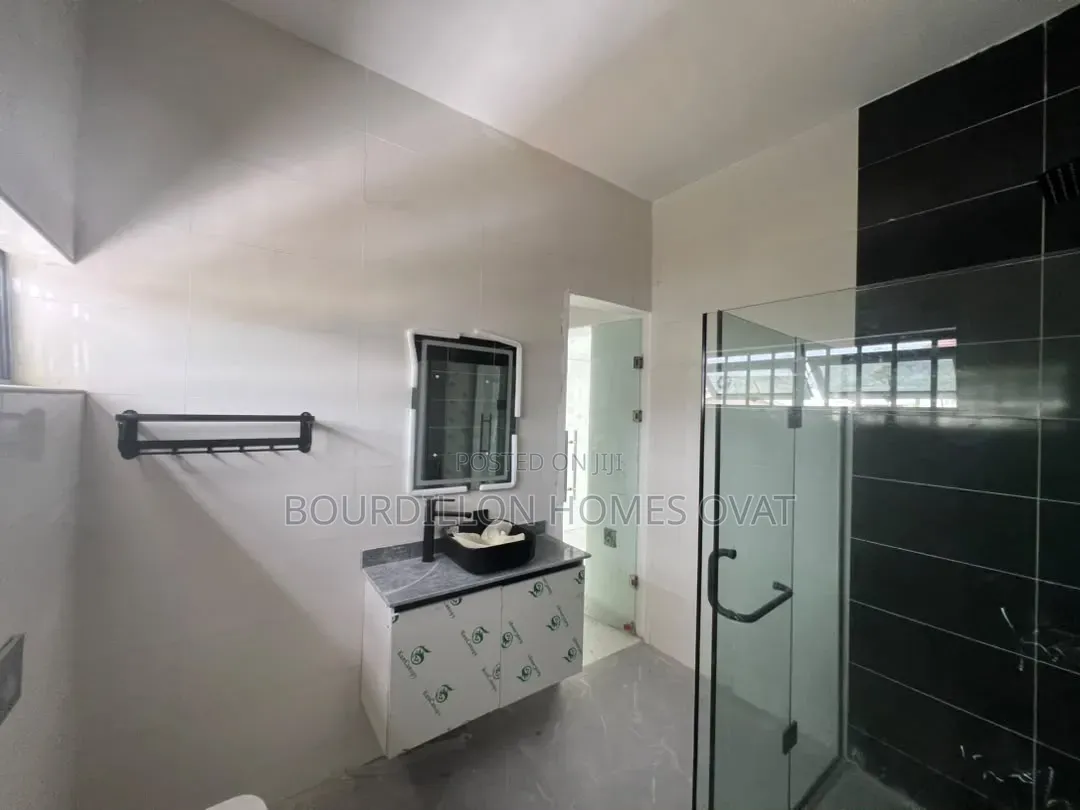 4bdrm Duplex in Jakunde Lekki Lagos for sale