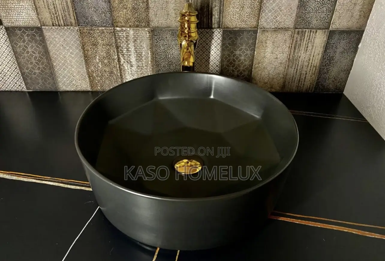 Black Round Countertop Wash Hand Basin