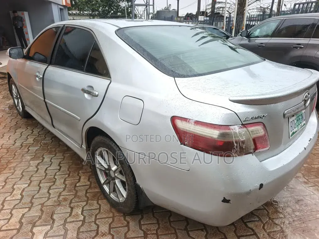 Toyota Camry 2008 Silver