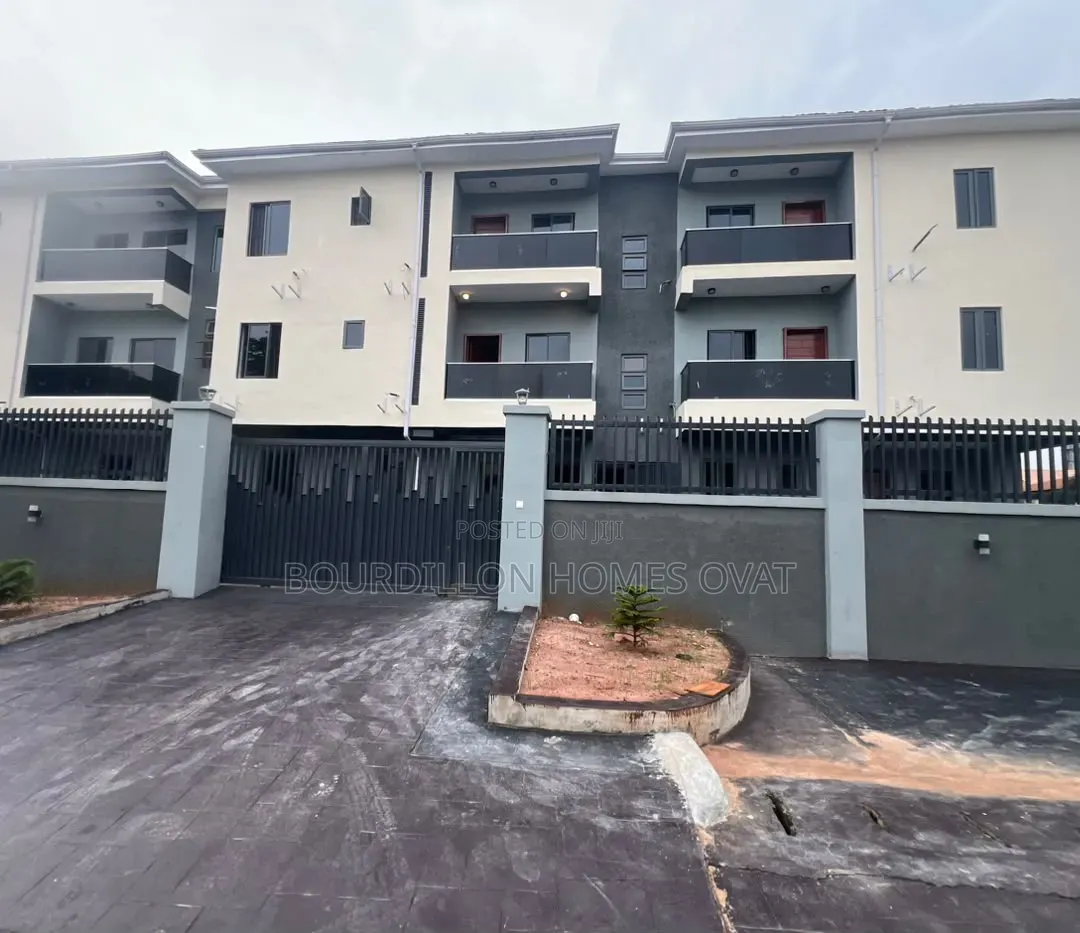 4bdrm Duplex in Lekki Phase 1 for rent