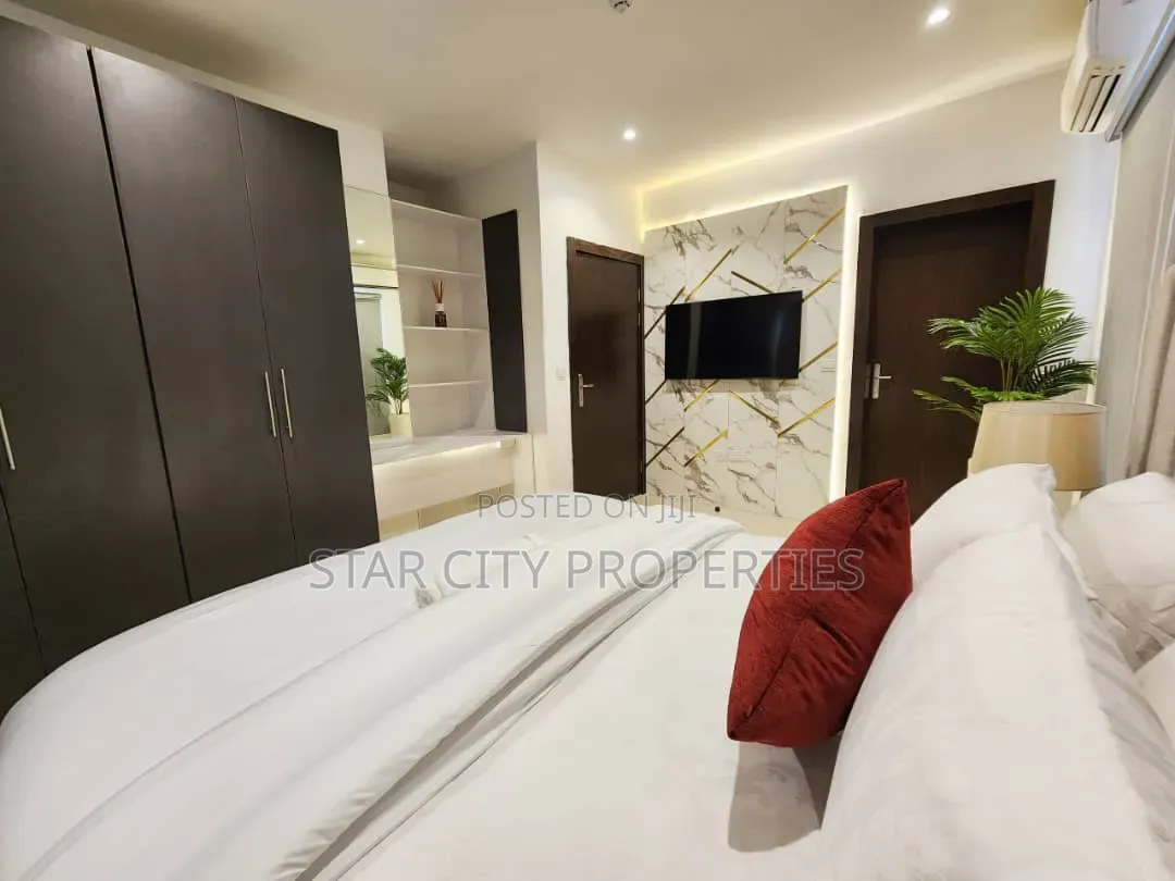 4bdrm House in Osapa London Lagos for sale