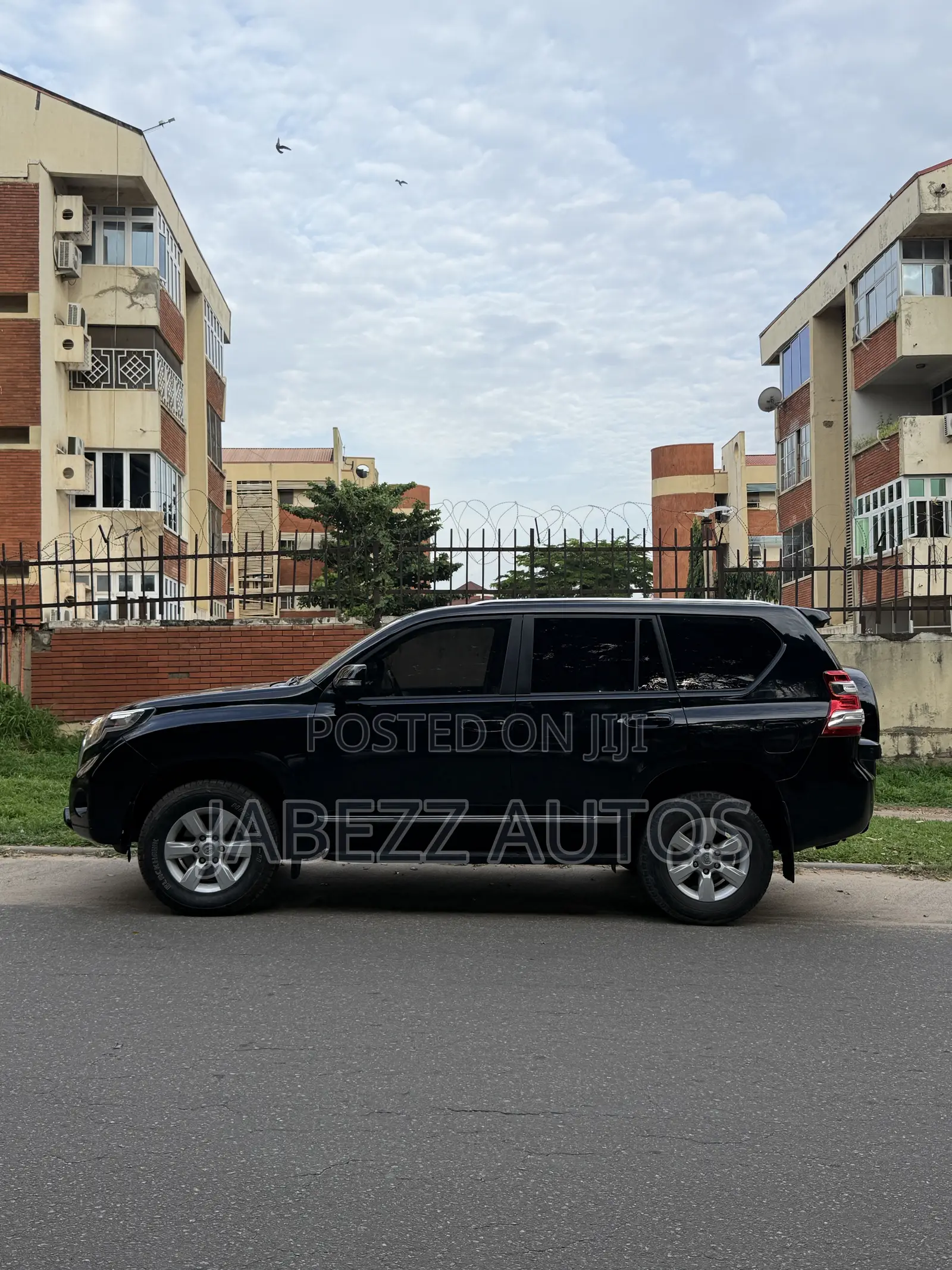 Toyota Land Cruiser Prado 4.0 Petrol TX-L 2016 Black